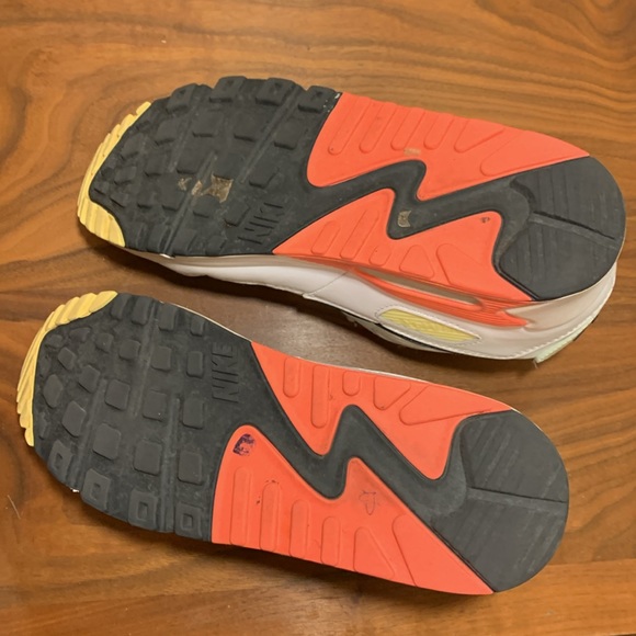 Nike Air Max 90 Summit White Bright Mango Barely Green Sneaker Shoes Size 9.5 - Picture 6 of 7